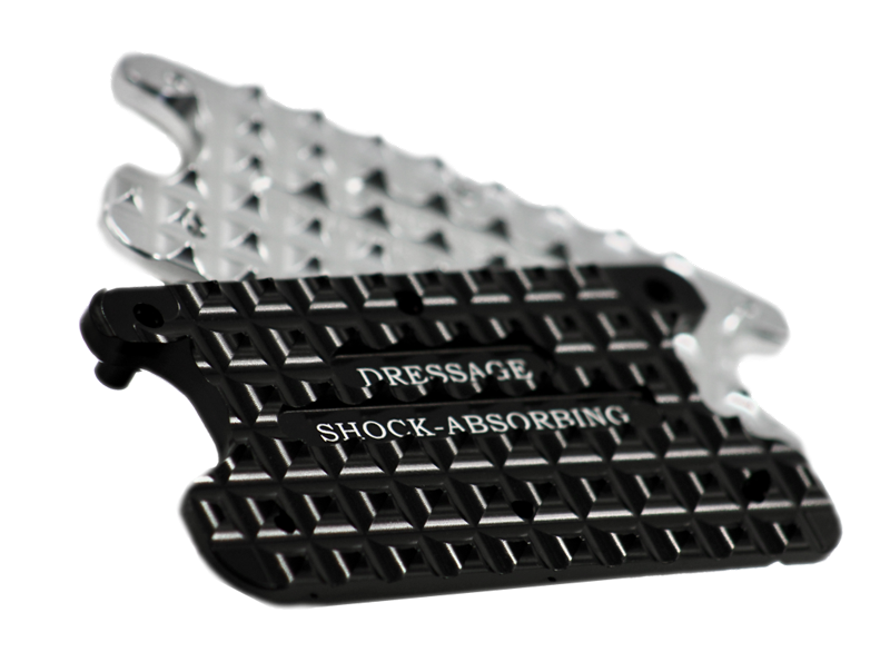 Dressage grip detail - square-shaped teeth and rounded tips